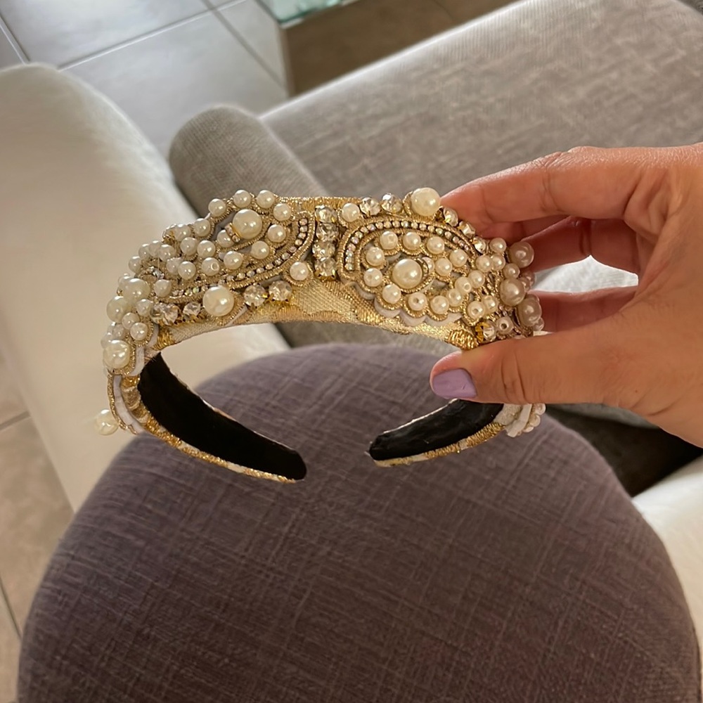 Danielles Collection handmade headband with pearls and gems ❤️
